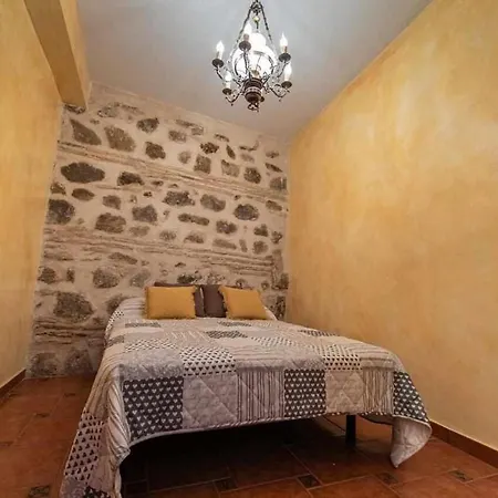 La Casa De Santo Tomé Toledo